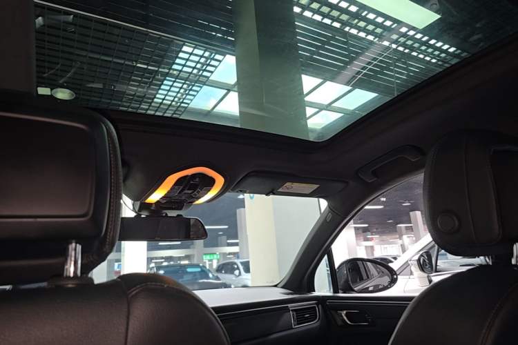 Used Porsche Macan 2017 Macan 2.0T Headliner