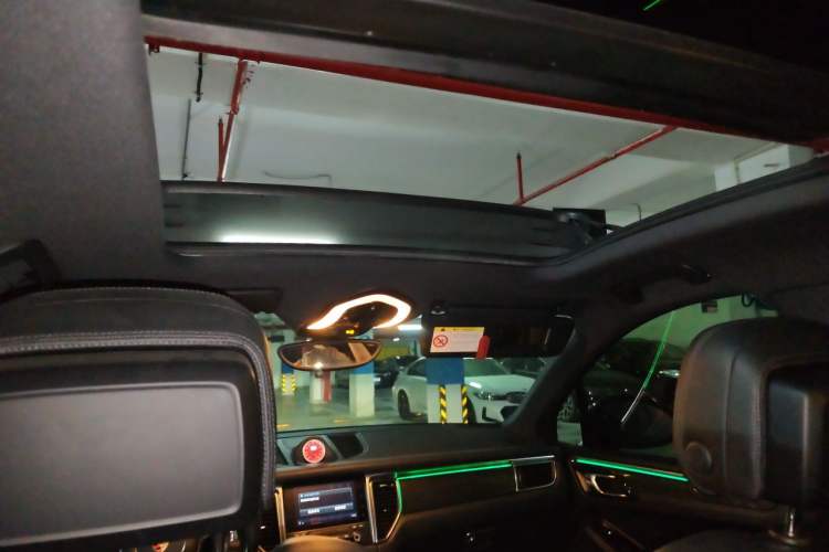 Used Porsche Macan 2017 Macan 2.0T Headliner
