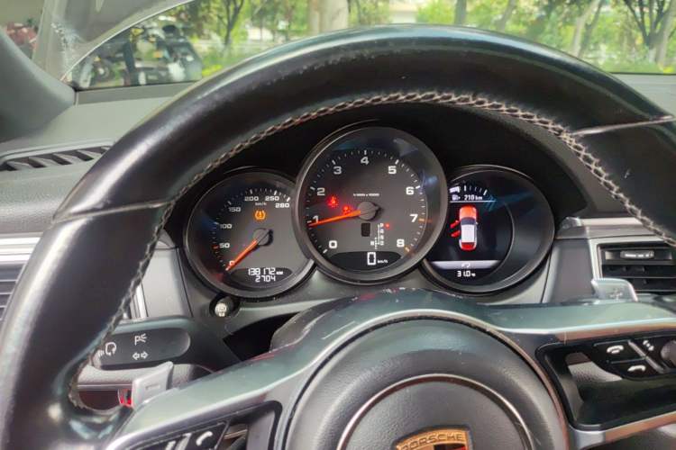 Used Porsche Macan 2017 Macan 2.0T Instrument Cluster