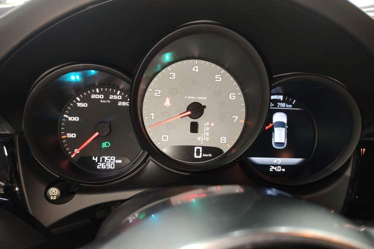 Used Porsche Macan 2017 Macan S 3.0T Instrument Cluster