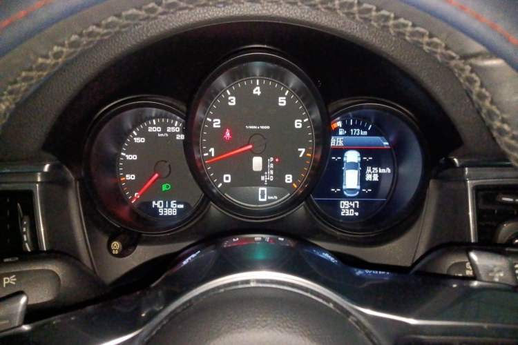 Used Porsche Macan 2017 Macan 2.0T Instrument Cluster