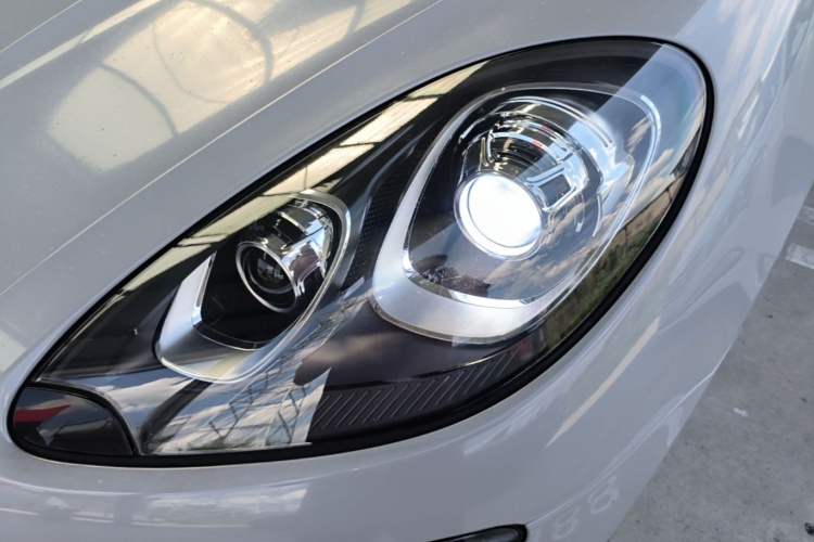 Used Porsche Macan 2017 Macan 2.0T Left Front Headlight