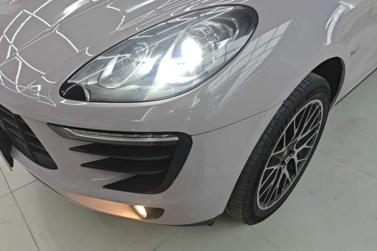 Used Porsche Macan 2017 Macan 2.0T Left Front Headlight
