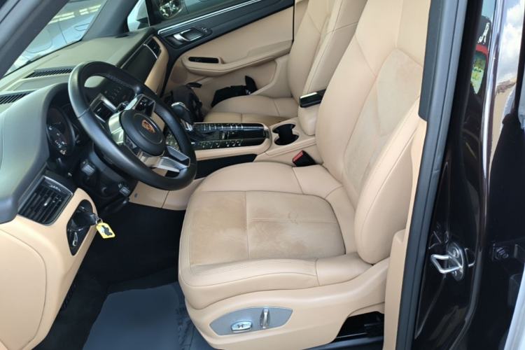 Used Porsche Macan 2017 Macan 2.0T Left Front Seat