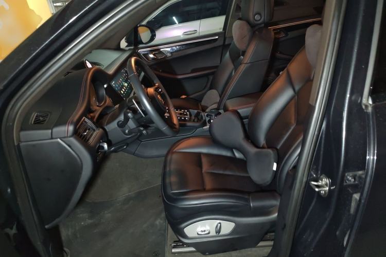 Used Porsche Macan 2017 Macan S 3.0T Left Front Seat