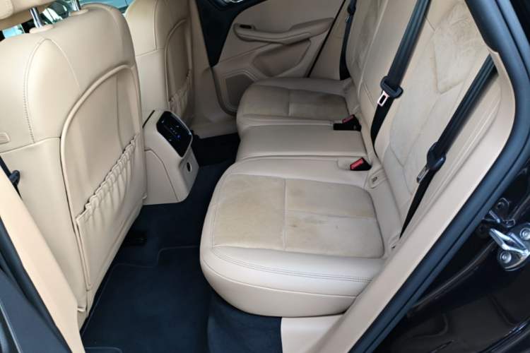 Used Porsche Macan 2017 Macan 2.0T Left Rear Seat