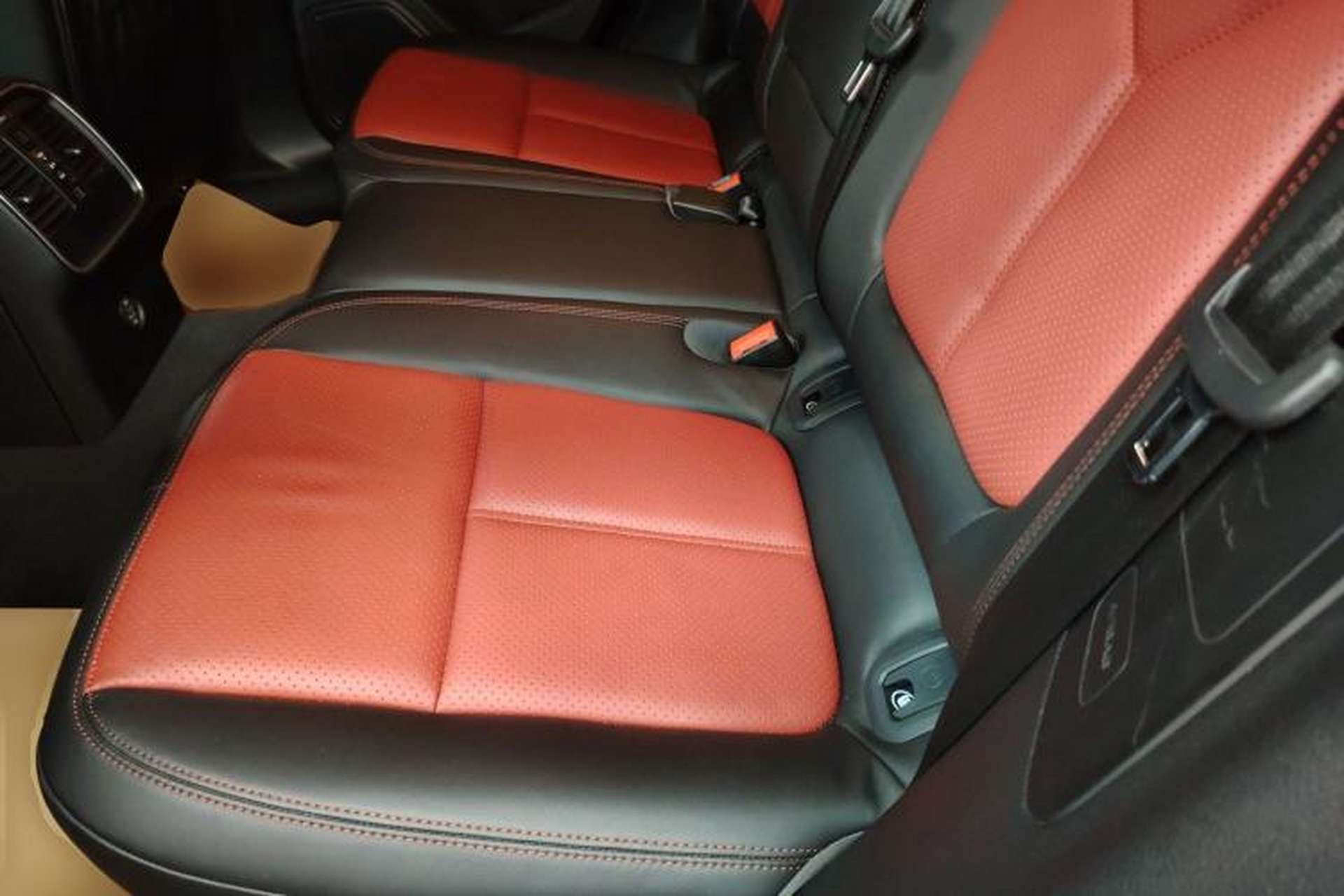 Used Porsche Macan 2017 Macan S 3.0T Left Rear Seat