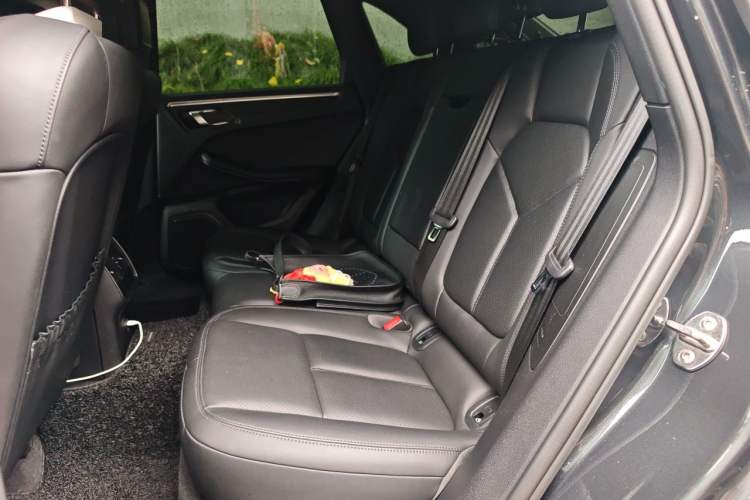 Used Porsche Macan 2017 Macan 2.0T Left Rear Seat