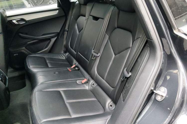 Used Porsche Macan 2017 Macan 2.0T Left Rear Seat