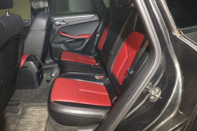 Used Porsche Macan 2017 Macan 2.0T Left Rear Seat
