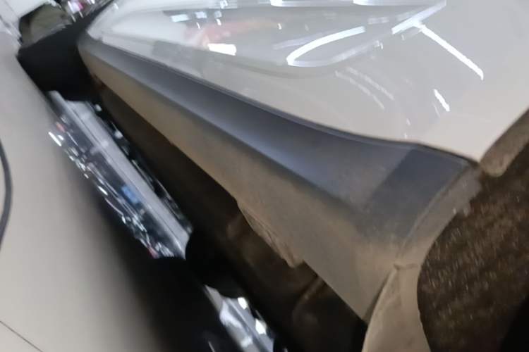 Used Porsche Macan 2017 Macan 2.0T Left Side Sill