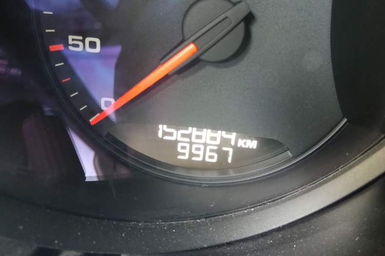 Used Porsche Macan 2017 Macan 2.0T Odometer Close Up