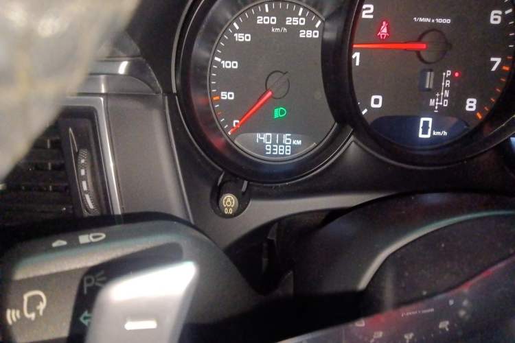 Used Porsche Macan 2017 Macan 2.0T Odometer Close Up