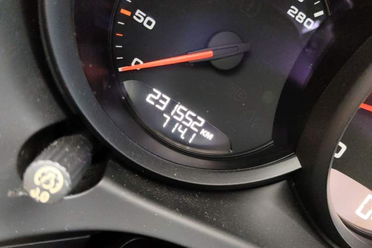 Used Porsche Macan 2017 Macan 2.0T Odometer Close Up