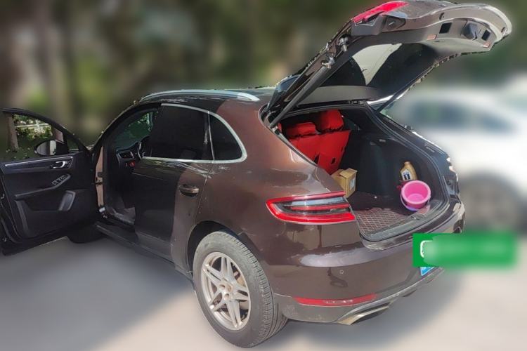 Used Porsche Macan 2017 Macan 2.0T Rear Left 45 Deg