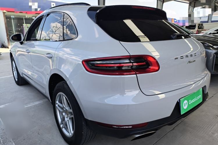 Used Porsche Macan 2017 Macan 2.0T Rear Left 45 Deg