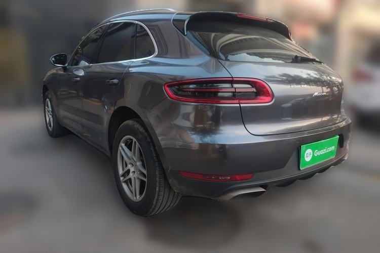 Used Porsche Macan 2017 Macan 2.0T Rear Left 45 Deg