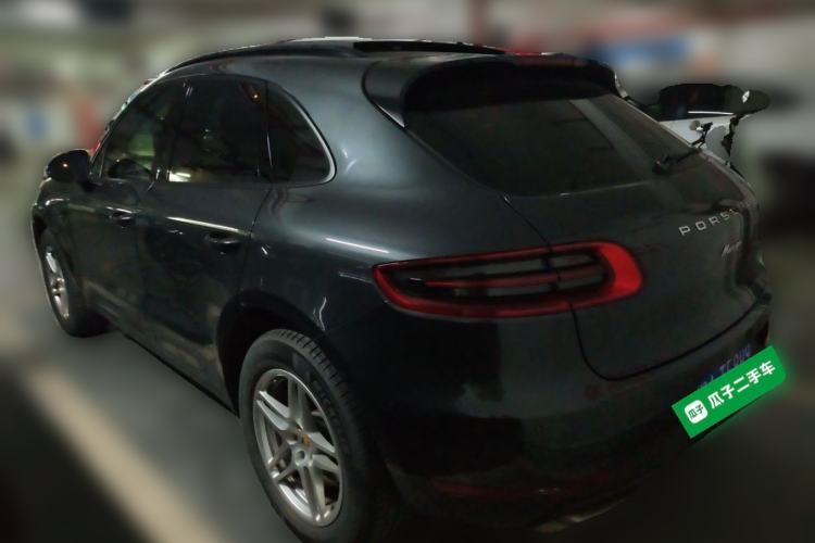 Used Porsche Macan 2017 Macan 2.0T Rear Left 45 Deg