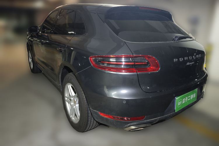 Used Porsche Macan 2017 Macan 2.0T Rear Left 45 Deg