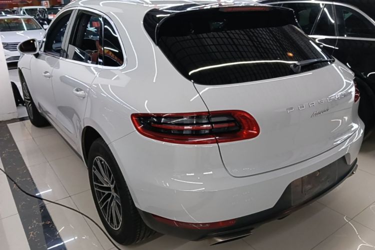 Used Porsche Macan 2017 Macan 2.0T Rear Left 45 Deg