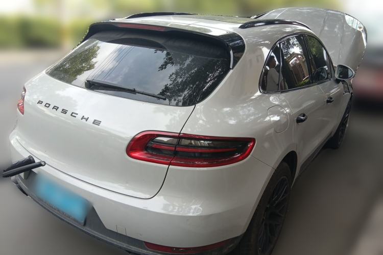 Used Porsche Macan 2017 Macan 2.0T Rear Right 45 Deg