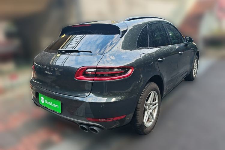 Used Porsche Macan 2017 Macan 2.0T Rear Right 45 Deg