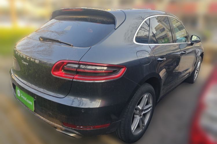 Used Porsche Macan 2017 Macan 2.0T Rear Right 45 Deg
