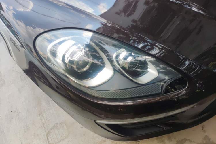 Used Porsche Macan 2017 Macan 2.0T Right Front Headlight