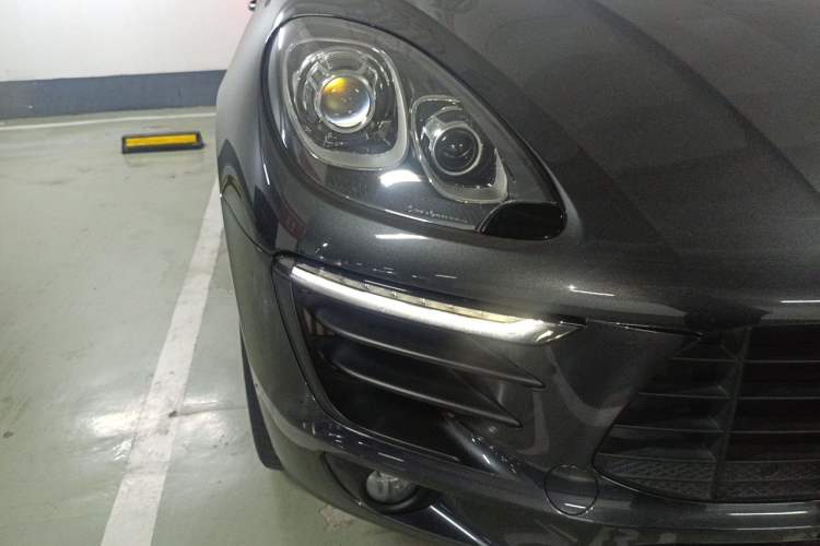 Used Porsche Macan 2017 Macan S 3.0T Right Front Headlight
