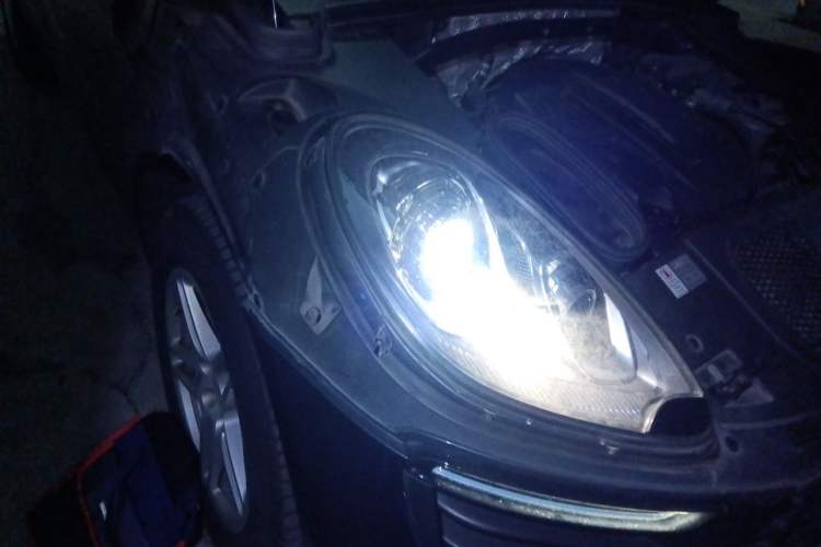 Used Porsche Macan 2017 Macan 2.0T Right Front Headlight