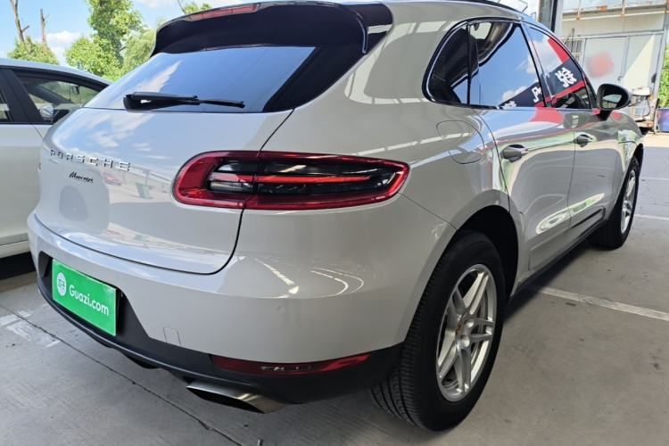 Used Porsche Macan 2017 Macan 2.0T Right Rear Taillight