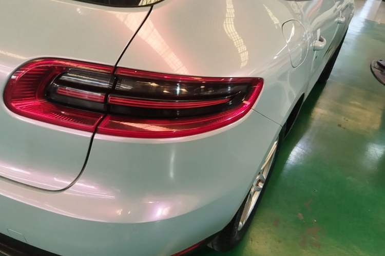 Used Porsche Macan 2017 Macan 2.0T Right Rear Taillight