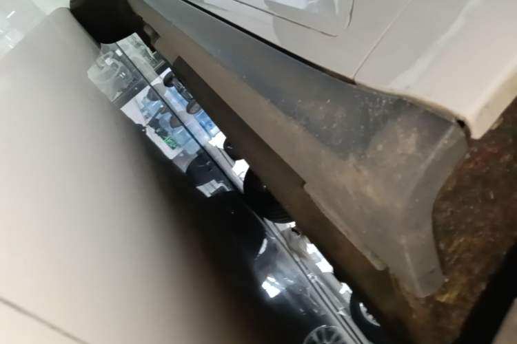 Used Porsche Macan 2017 Macan 2.0T Right Side Sill