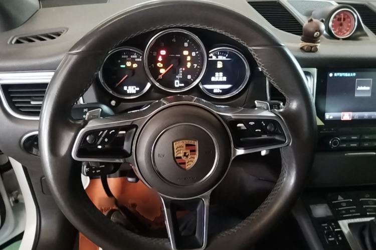 Used Porsche Macan 2017 Macan 2.0T Steering Wheel