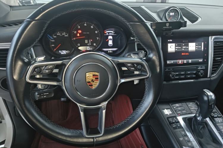 Used Porsche Macan 2017 Macan 2.0T Steering Wheel