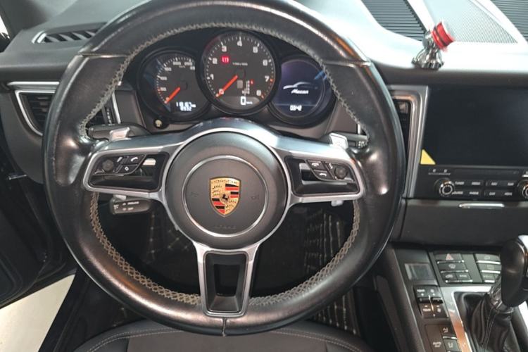 Used Porsche Macan 2017 Macan 2.0T Steering Wheel