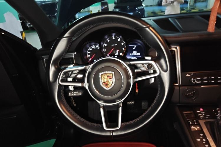 Used Porsche Macan 2017 Macan 2.0T Steering Wheel