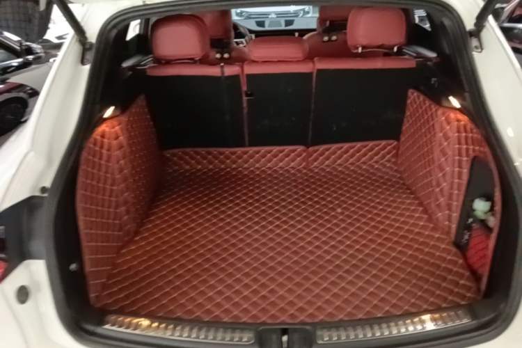 Used Porsche Macan 2017 Macan 2.0T Trunk
