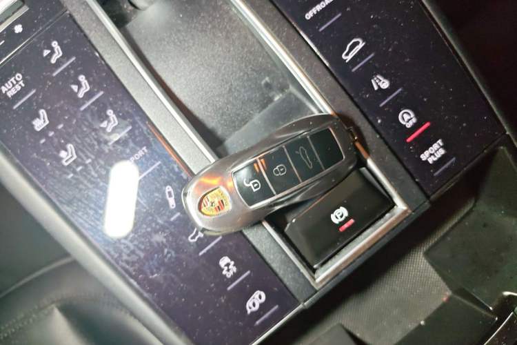 Used Porsche Macan 2017 Macan S 3.0T Vehicle Key