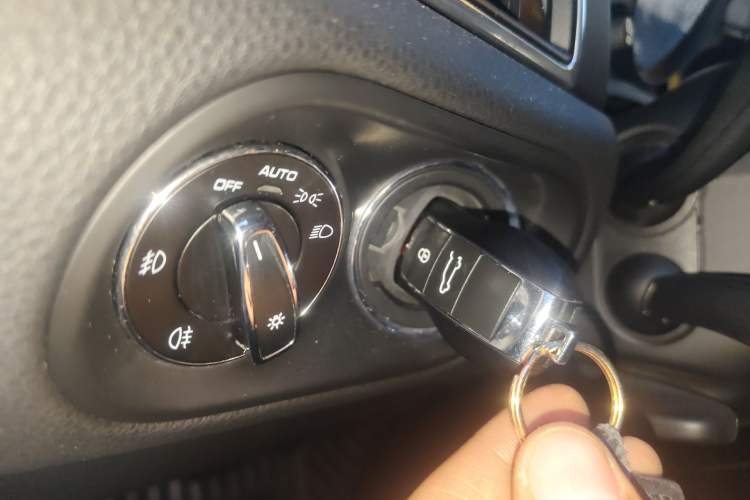 Used Porsche Macan 2017 Macan 2.0T Vehicle Key