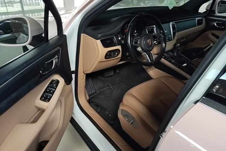 Used Porsche Macan 2017 Macan 2.0T Driver Seat