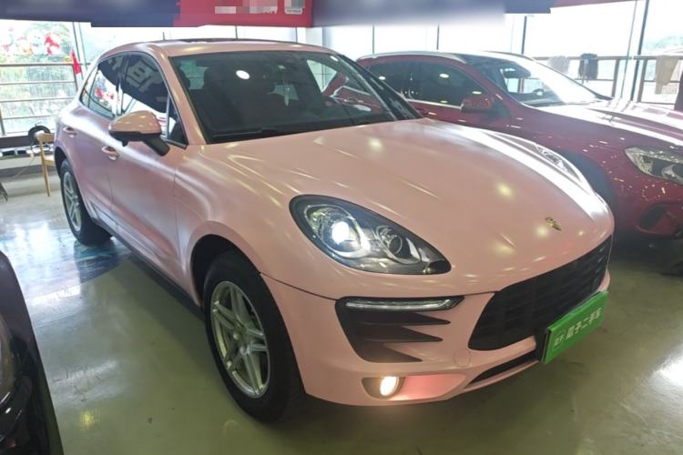 Used Porsche Macan 2017 Macan 2.0T Front Right 45 Deg