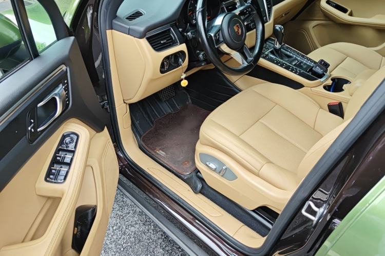 Used Porsche Macan 2017 Macan 2.0T Driver Seat