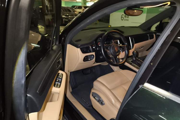 Used Porsche Macan 2017 Macan 2.0T Driver Seat