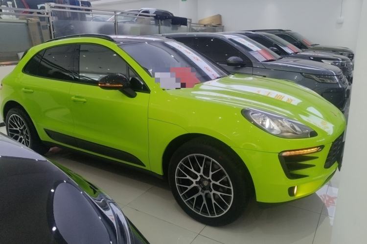 Used Porsche Macan 2017 Macan 2.0T Exterior 2