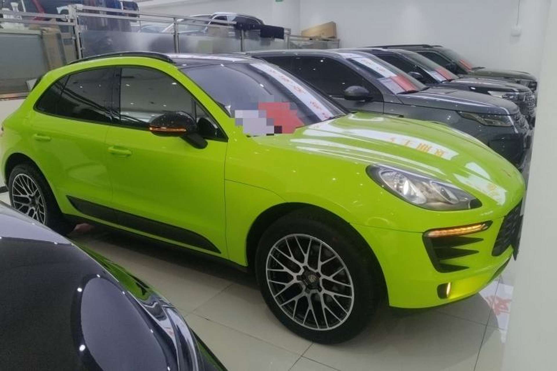 Used Porsche Macan 2017 Macan 2.0T Exterior 2