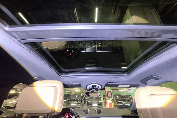 Used Porsche Macan 2017 Macan 2.0T Headliner