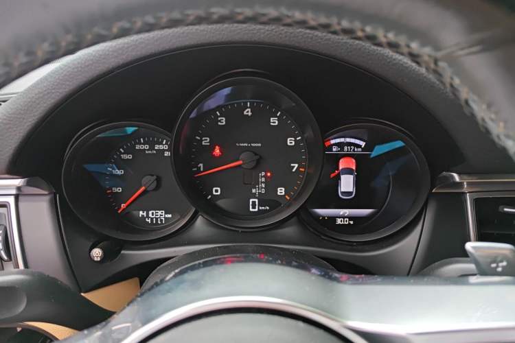 Used Porsche Macan 2017 Macan 2.0T Instrument Cluster