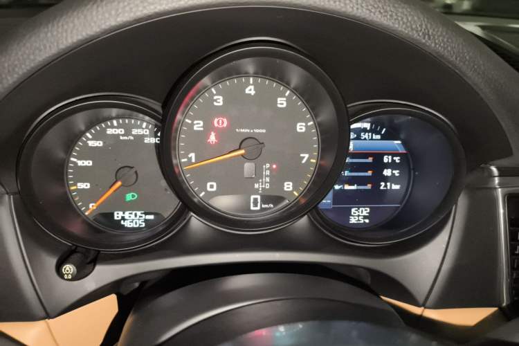 Used Porsche Macan 2017 Macan 2.0T Instrument Cluster