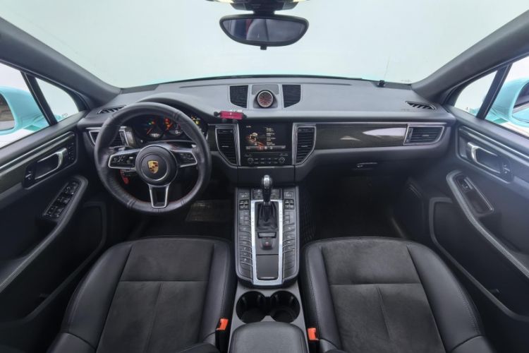 Used Porsche Macan 2017 Macan 2.0T Interior 1